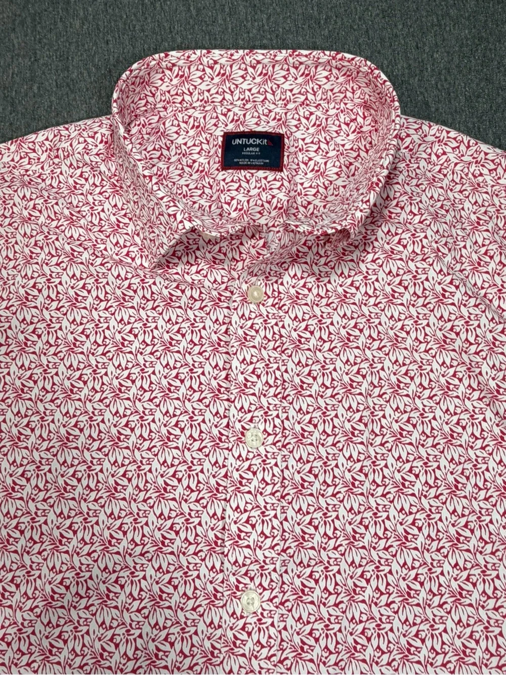 UNTUCKit Men's Short-Sleeve Button-Down Shirt Large Reg Fit Red Floral Print